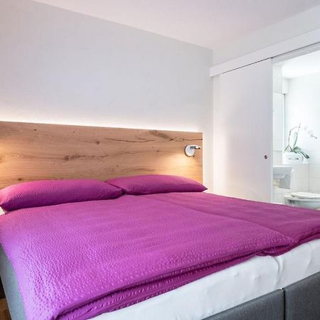Hotel Zur Traube Brigerbad ภายนอก รูปภาพ